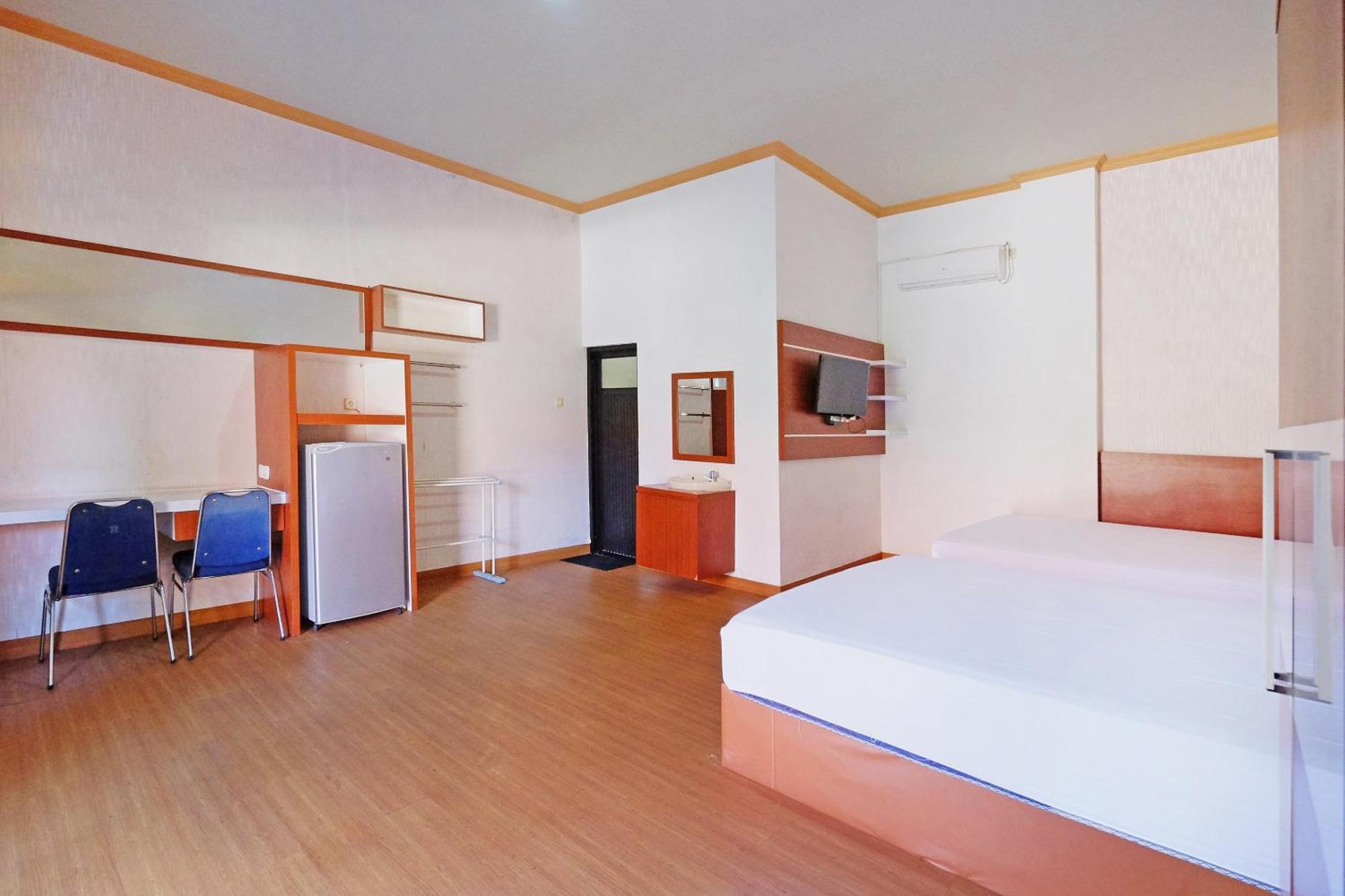 Collection O 91046 Hotel Remaja Indah Masamba Exteriör bild